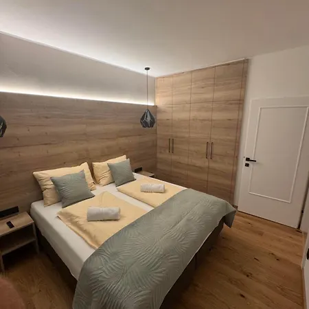 Petra Sankt Kanzian am Klopeiner See